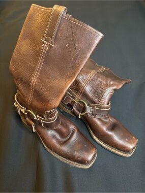 Vintage Frye - Men's Brown Leather Harness Boots / 6 M